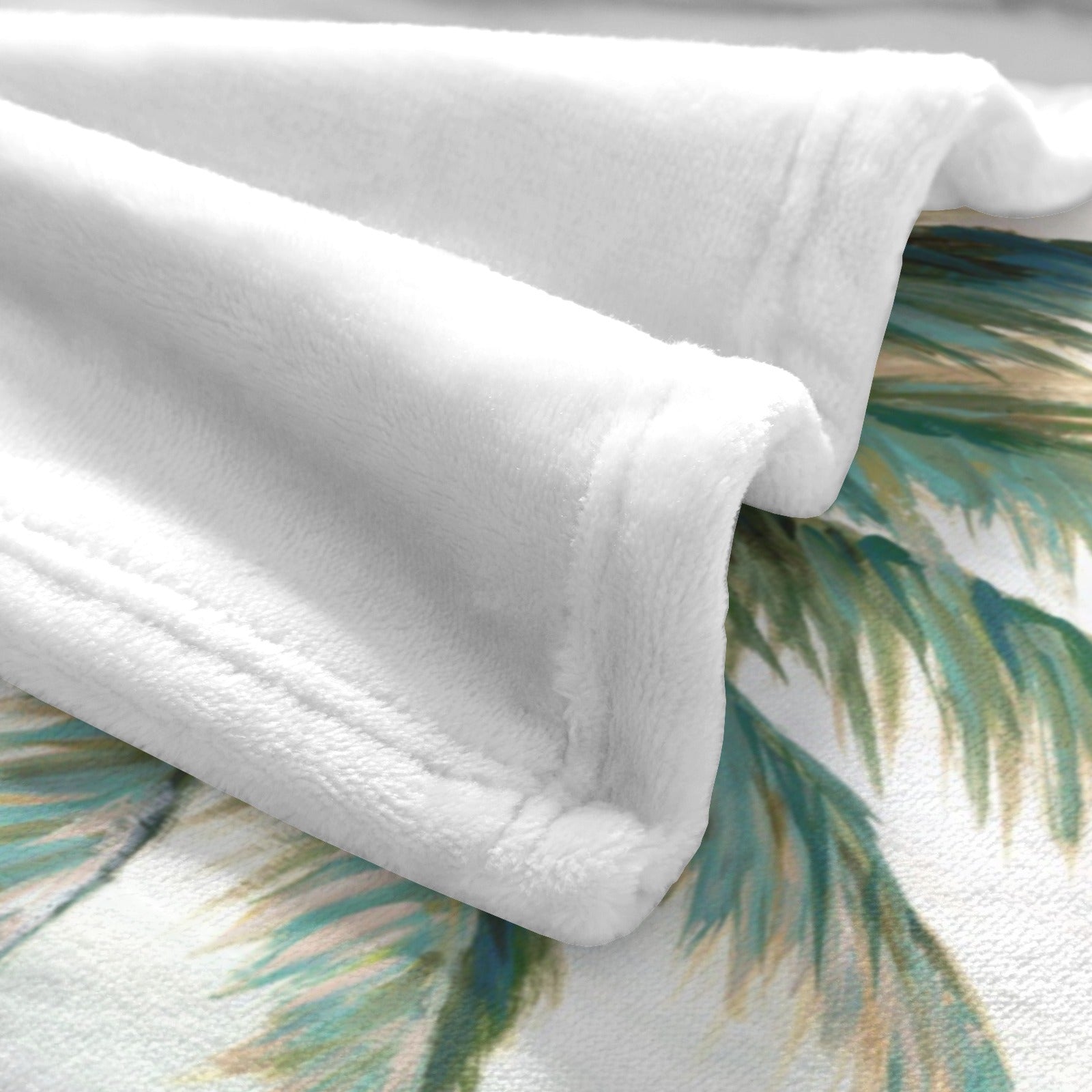 White flannel blanket with beach palm tree design, soft polyester, perfect for sofa or bed