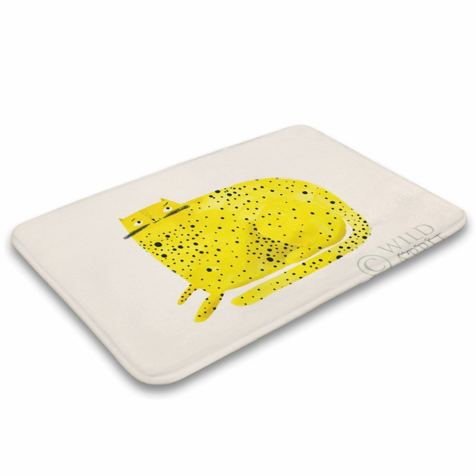 Yellow cheetah design bath rug, non-slip, absorbent, perfect for bathroom and kitchen.
