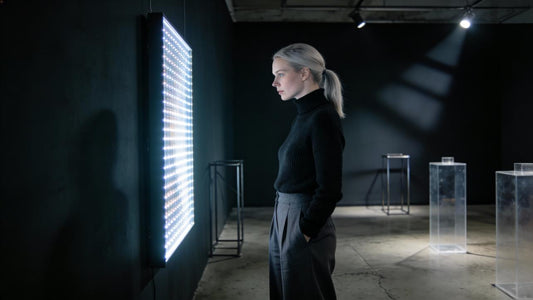 The Advantages of Programmable Custom LED Artwork Over Static Images